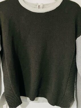 Tahari Olive, Grey and Cream Color Block Crew Neck Sweater with Back Zipper